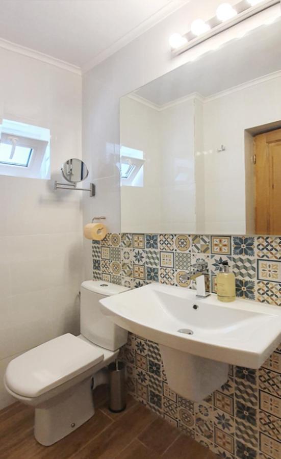 Casa Romaneasca Curtea de Argeş Екстериор снимка